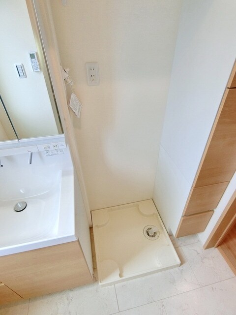 ウエストコート日野の物件内観写真