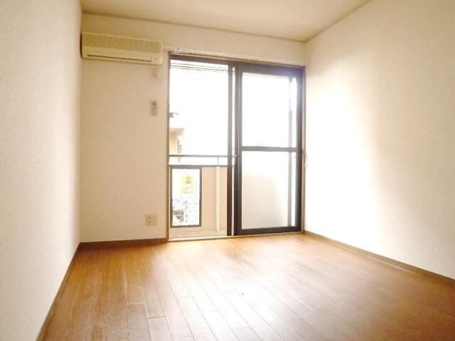 Ｊ・フローレの物件内観写真