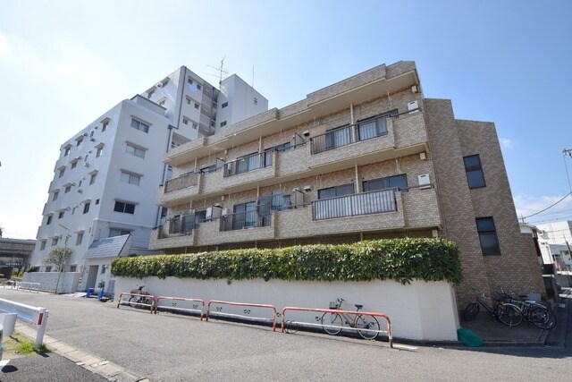 グランドール梶山　の物件外観写真