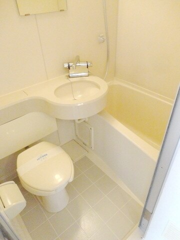 アベニュー烏山の物件内観写真