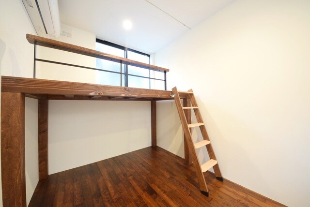 カラスヤマテラスNの物件内観写真