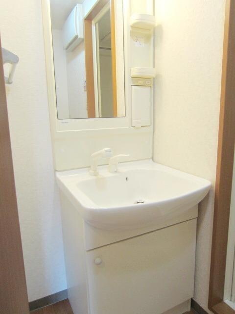 ヴィレッジヒル宮西の物件内観写真