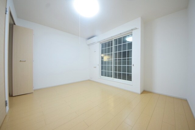 メゾン　ラ　リーブの物件内観写真