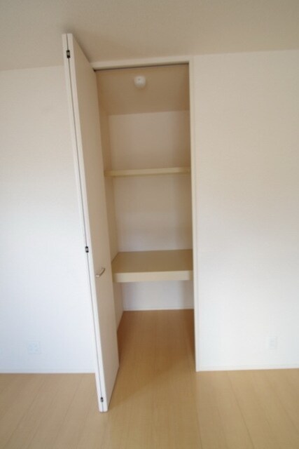 ラ・テールドゥ　の物件内観写真