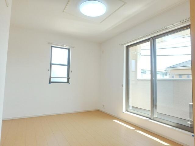 メゾンドグリシーヌIIIの物件内観写真