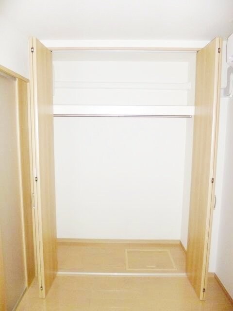 アン・ウィスタリアの物件内観写真