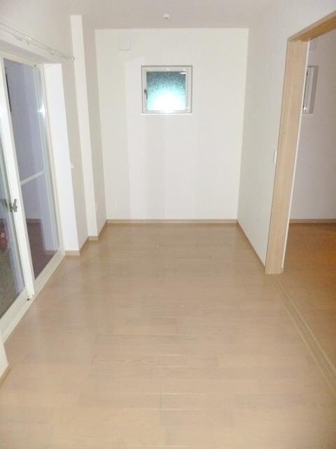 アン・ウィスタリアの物件内観写真