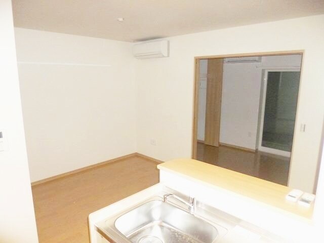 アン・ウィスタリアの物件内観写真