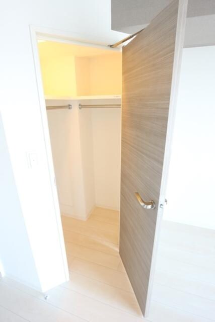 レジディア三軒茶屋IIIの物件内観写真