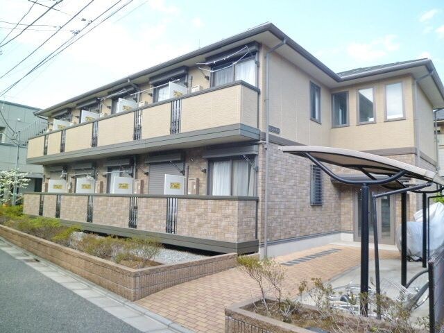 桜プレイスの物件外観写真