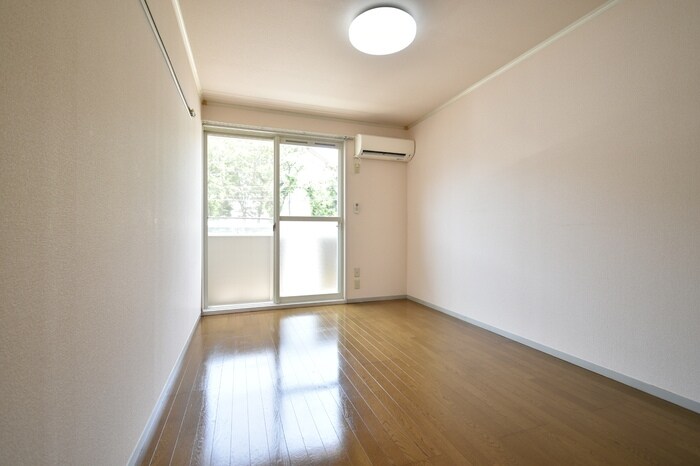 アイアンフラッツの物件内観写真