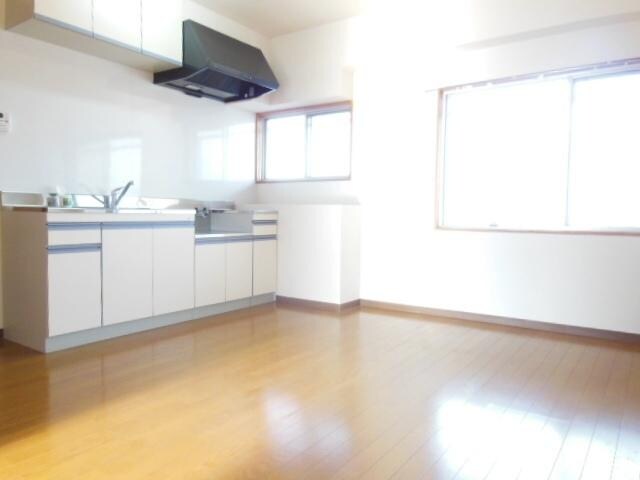 秋山ビルの物件内観写真