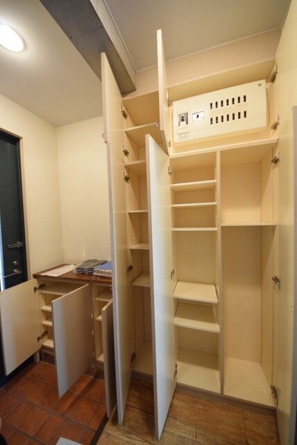 エルムコートの物件内観写真