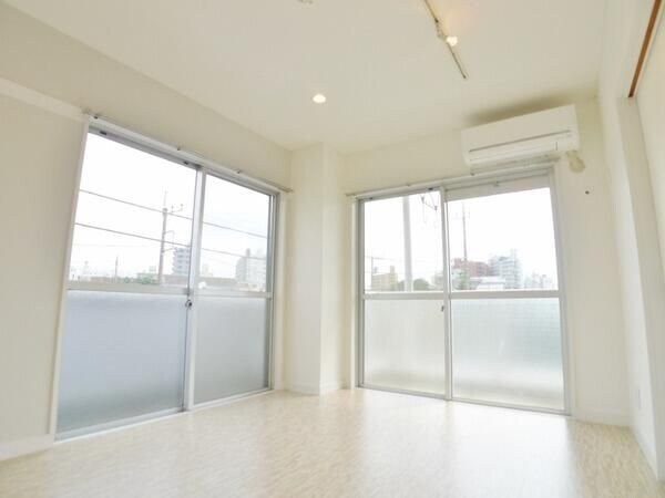 元本郷レジデンスの物件内観写真