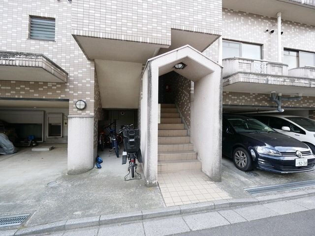 リフィーネめじろ台の物件内観写真