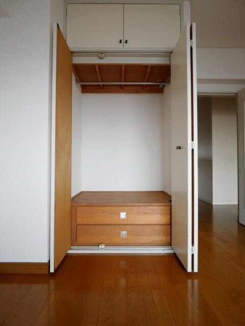 リフィーネめじろ台の物件内観写真