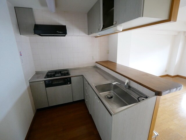 リフィーネめじろ台の物件内観写真