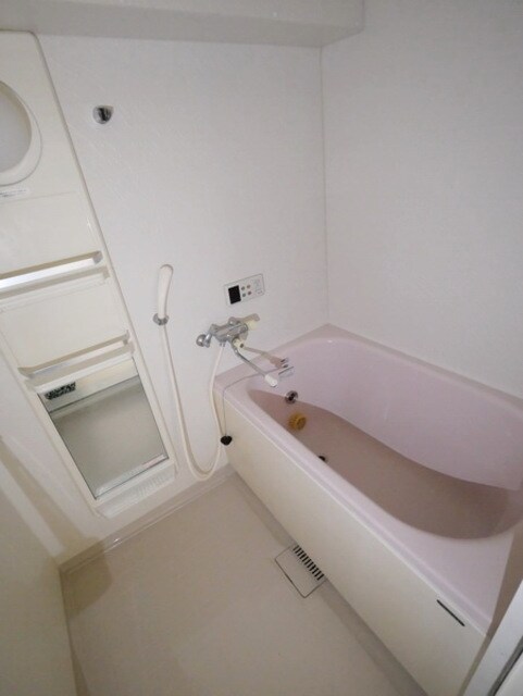 リフィーネめじろ台の物件内観写真