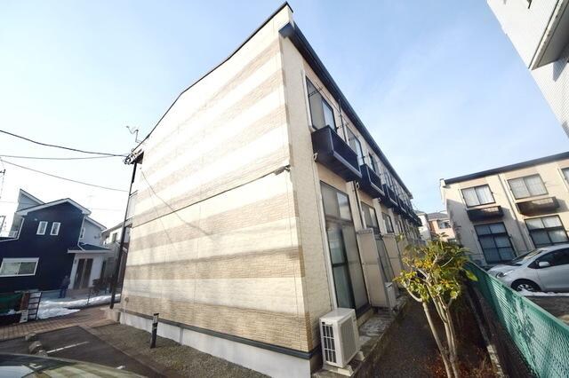 レオパレスＰｏｌａｒｉｓの物件外観写真