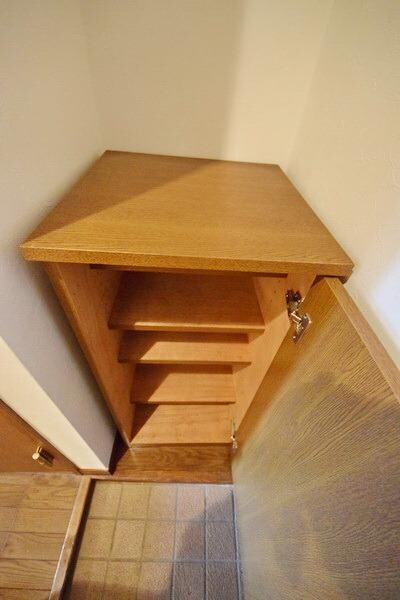 アドニスウエストの物件内観写真