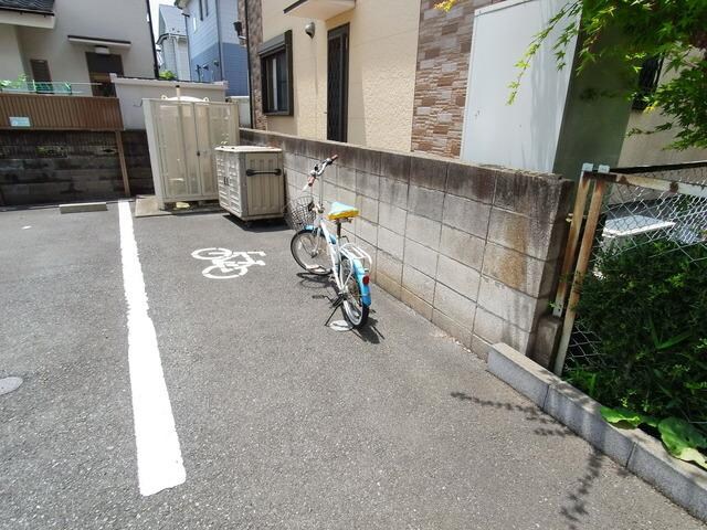 コンフォートフラッツIIIの物件内観写真