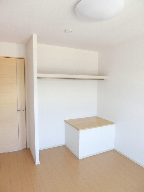 シエル・ノクターンIIの物件内観写真