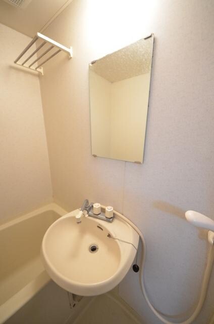 ジュネス国立の物件内観写真