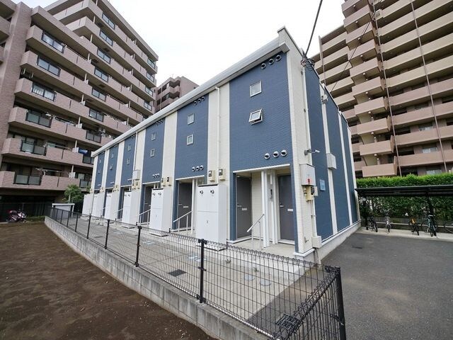 レオネクストフィエールIIの物件外観写真