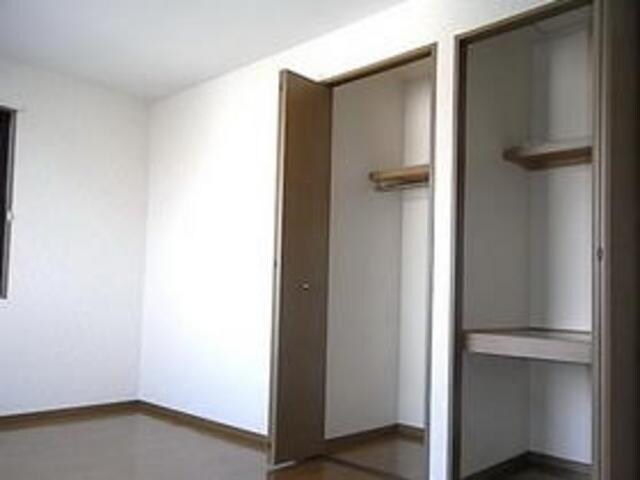 コゥジィーコートの物件内観写真