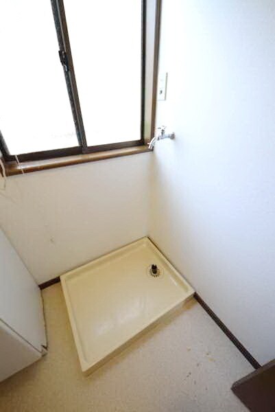 メゾンドゥ国立の物件内観写真