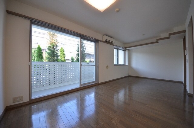 ＬＡＮＡＩ　ＧＲＡＣＥ　ＫＵＮＩＴＡＣＨＩの物件内観写真