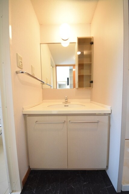 エルムコートの物件内観写真