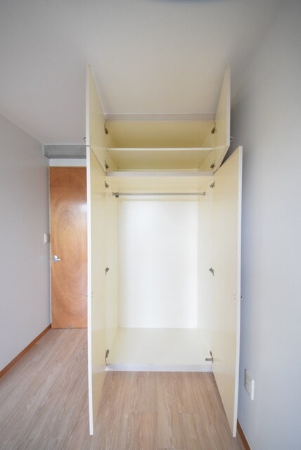 エルムコートの物件内観写真