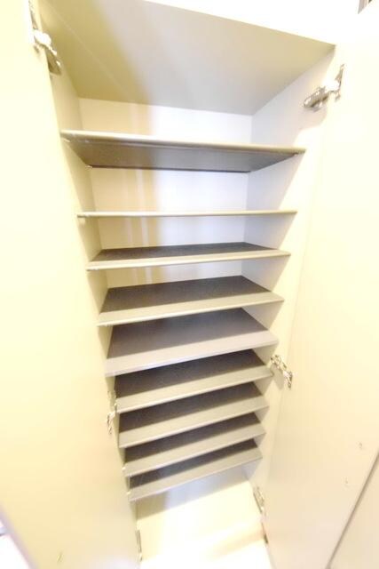 ストークガーデンの物件内観写真