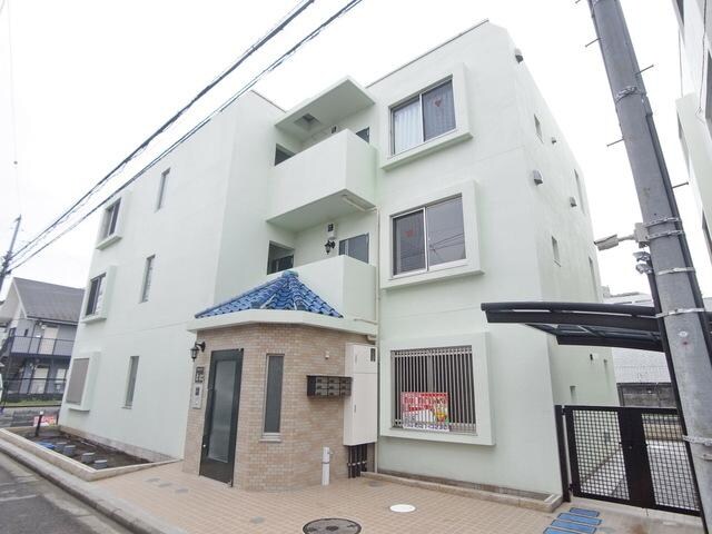 リエイゾン若松の物件外観写真