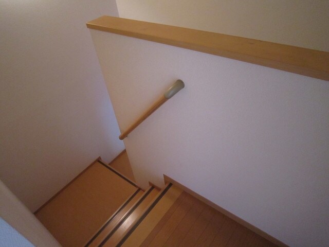 絹の道　B棟の物件内観写真