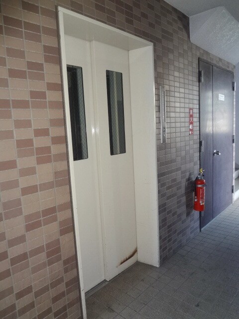 シャンポール砂川の物件内観写真