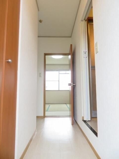 エステートロイヤルの物件内観写真