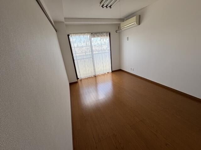 ウイスタリアビルの物件内観写真