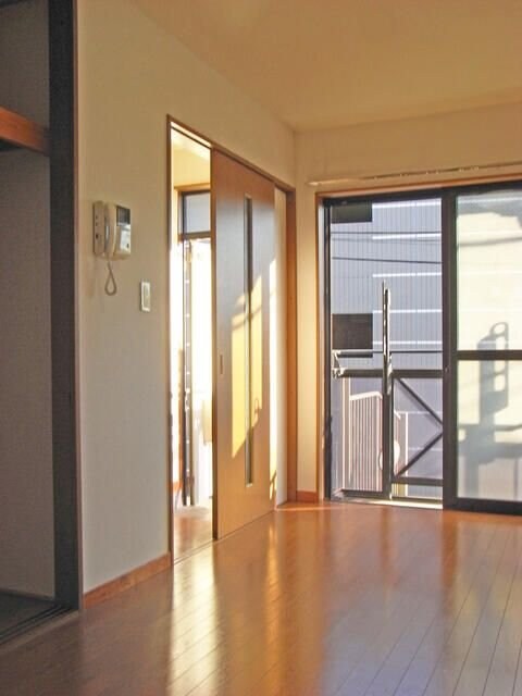 コウズィプレイスの物件内観写真