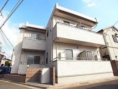 リブリ・ネージュの物件外観写真