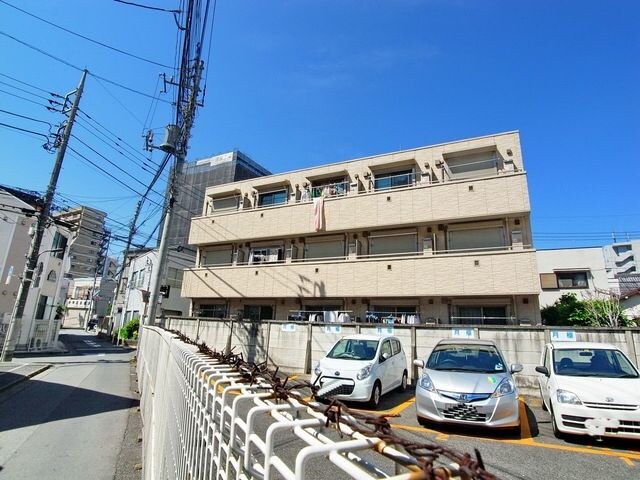 エス　ルミエール　の物件外観写真