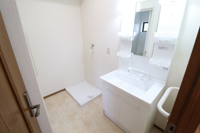 グレイス・パル国立の物件内観写真