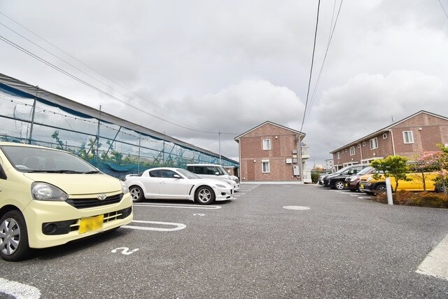 ジュネックスB棟の物件内観写真