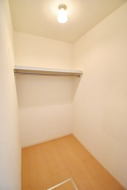 ジュネックスB棟の物件内観写真