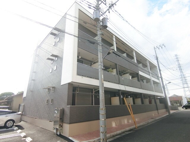 アンド・イーの物件外観写真