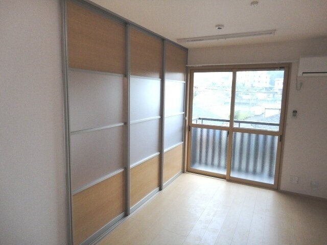 ウィスタリア・モナリエの物件内観写真