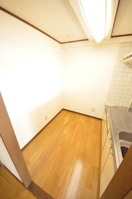 シャンポール砂川の物件内観写真