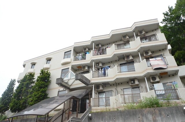 ホワイトウイング左入の物件外観写真