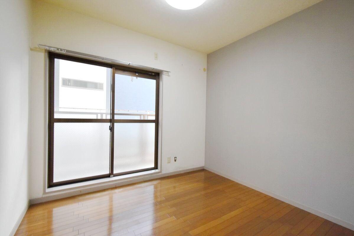 ニューベルヴェの物件内観写真